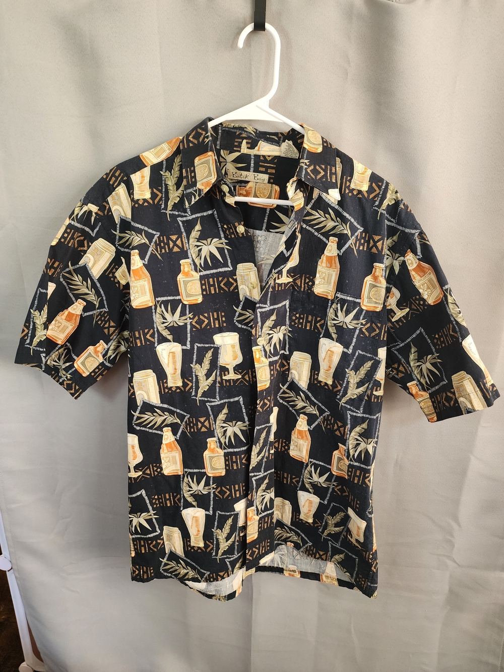 Black Tropical Bottle Print Short-Sleeve Button-Down Shirt